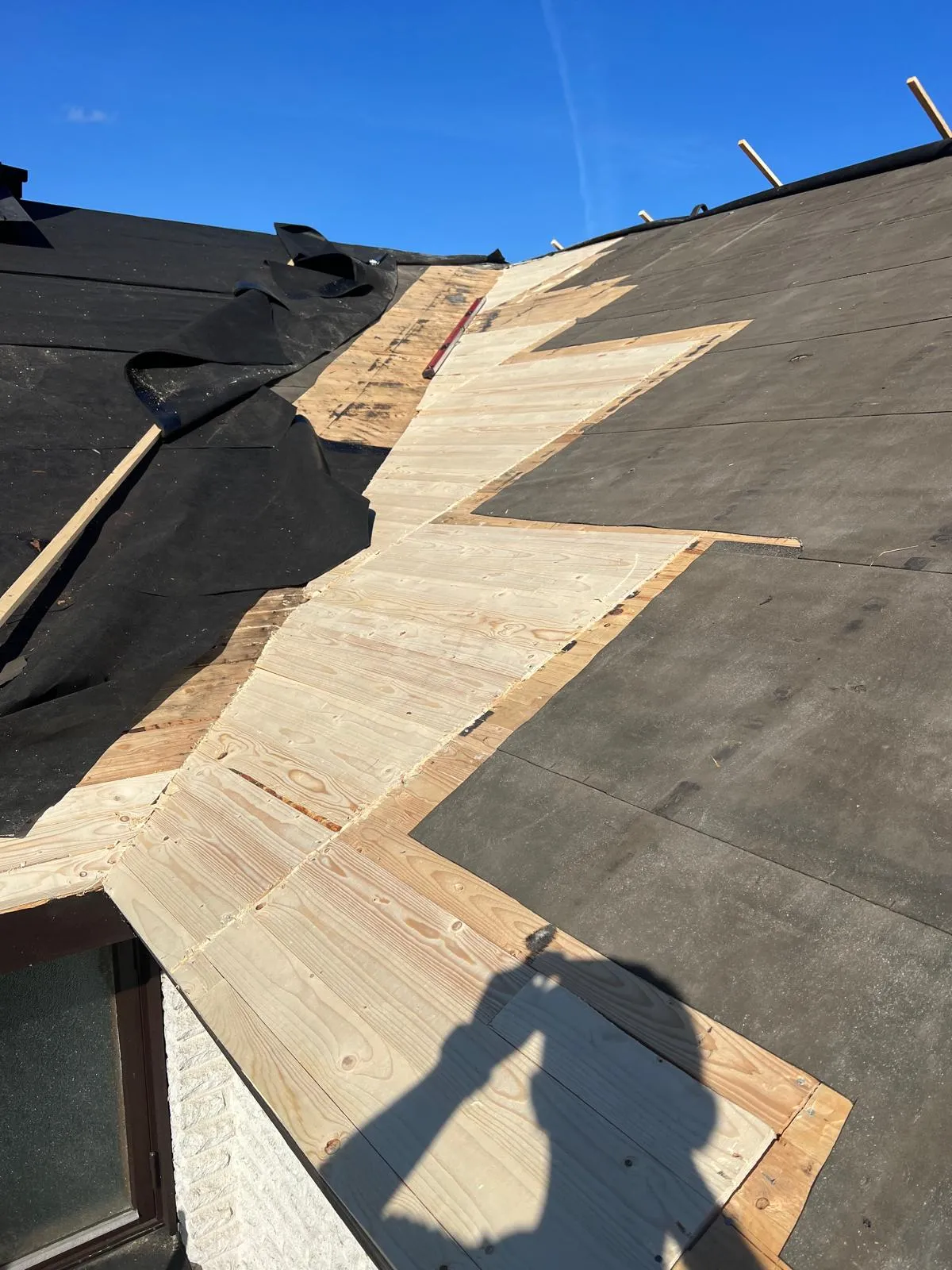 Takbyte på villa i Mölnlycke med nya betongpannor